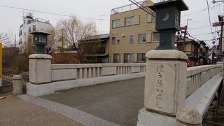 かつての隆盛をしのぶ