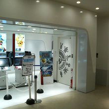 「ポッ拳」などポケモンのゲーム機も並んでいました