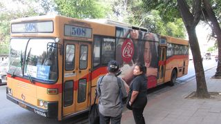 サイアム駅までバスで移動