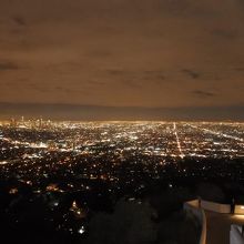 レンタカーかツアーで行ける機会があればぜひ行ってみてください