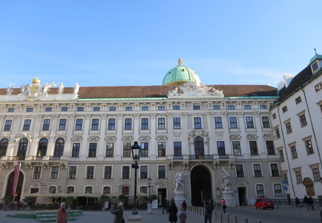 ホーフブルク宮殿のひとつ
