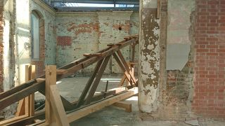 居留地跡が残されています