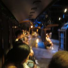 ソアリング オーバー ザ ホライズン (翔翔飛越地平線) 