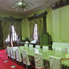 北海道長官の部屋。