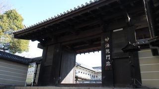 天台 三大門跡寺院の一つ。