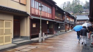 茶屋街で最も大きく、人気がある