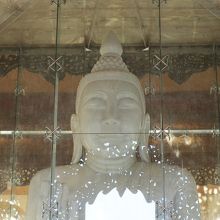 美しい大仏です