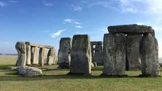 スケールは小さい