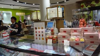 濃厚チョコレートのケーキ。