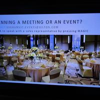 部屋にはホテル施設の案内チャンネルもあります