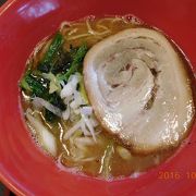 広くないパーキングエリアですが、ラーメンが美味しいです。