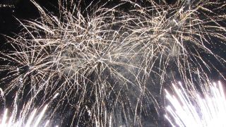毎年2月に花火！