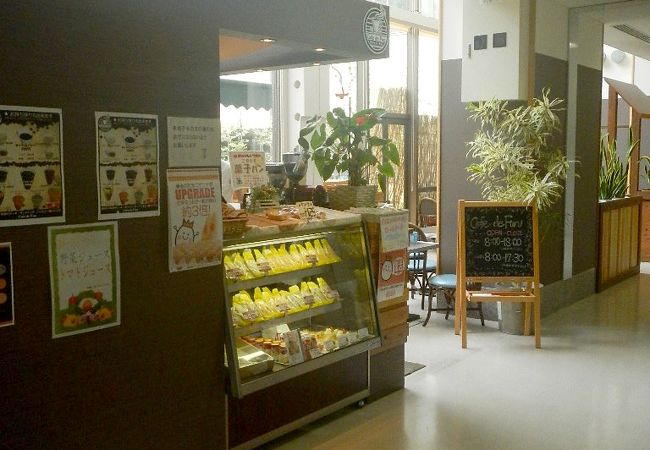 姫路市にある医療施設姫路医療センターにあるカフェ