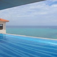 アネックス棟屋上プールより