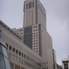 高層ビルが多いのは大都市ならでは