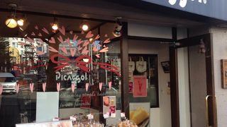 人気店のようです