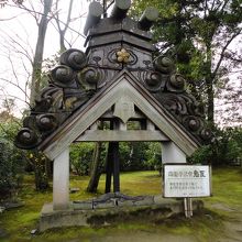 一昔前のお寺の鬼瓦が展示されています