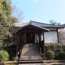 収蔵庫には長谷川等伯、久蔵の国宝が