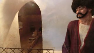 西門を入って左側にある大きな宮殿