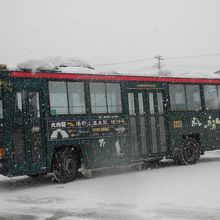 レトロバスにも色々な仕様があります