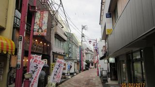 寂しい通りでした。