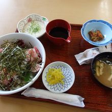おすすめの蟹とろろ丼