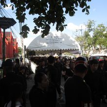 王宮 (プラボロマ マハー ラーチャワン)