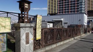 橋下などの眺めが普段味わえない非常に楽しいものです