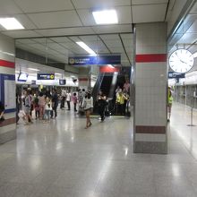 ファランポーン駅 (地下鉄)