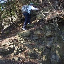 鳥見山の急登り