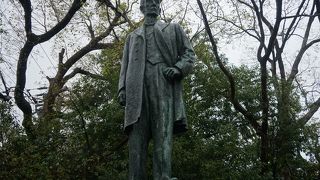 「稲むらの火」として知られる史実