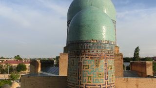 11人が眠る沢山のドームがある聖地