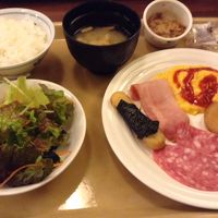 バイキングの朝食