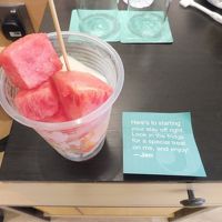 サービスのフルーツが冷蔵庫に冷やしてありました。