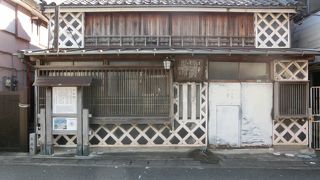 お吉の営んだ小料理屋の建物が今も残る。