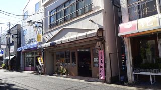 下田の有名パン店。