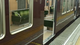 朝夕は混雑しています