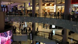 日本の本もある