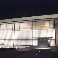 夜の平成知新館