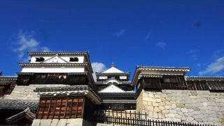 凛として美しい佇まい