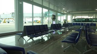 フロントにはすごい人