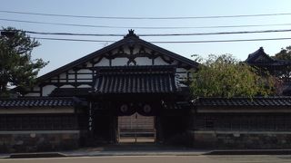 本堂と鐘楼が繋がってた