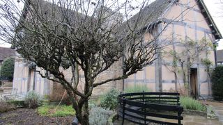 産まれた地に再現された生家