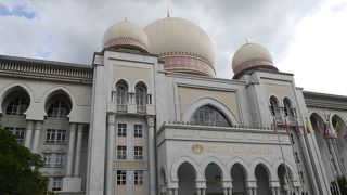 モスクのような裁判所