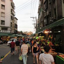 和平黄昏市場　和平路上
