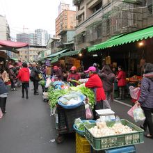 景新街違法菜市場