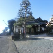 徳川秀忠の母が開いた寺。
