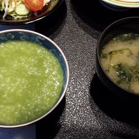 朝食の抹茶粥