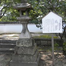 大阪淀屋の高灯籠