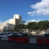 駅前すぐです。